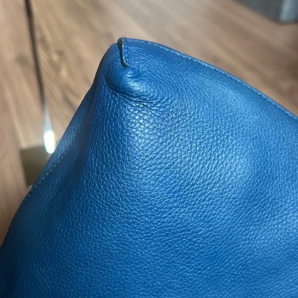 A242 - π―% authentic Gucci crossbody bag - Picture 13 of 16